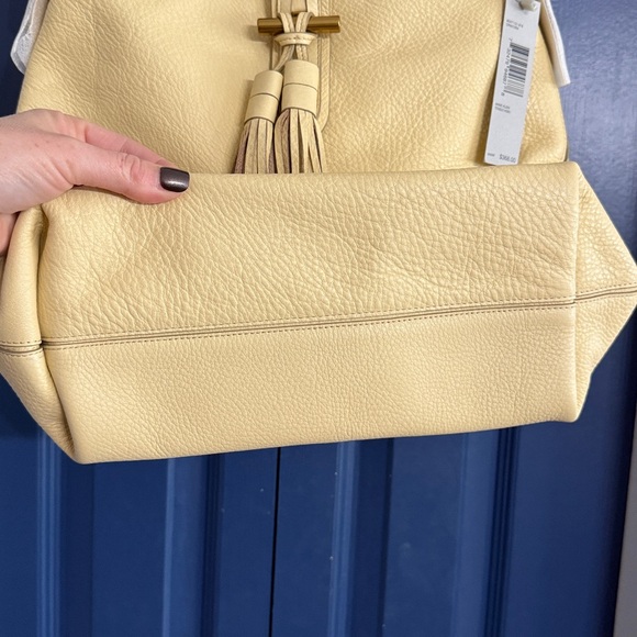 Anne Klein Cream Toggle Hobo Shoulder Bag NWT - Picture 4 of 10